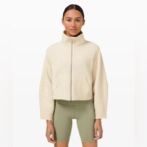 Lululemon Textured cropped activewear jacket in XS/S